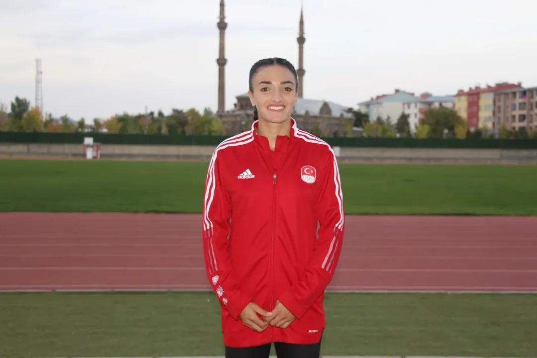 Karslı Milli sporcu Tuğba Toptaş Almanya yolunda!