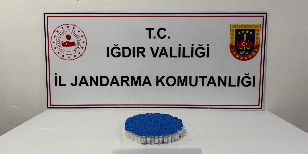 Iğdır’da kaçak sigara ve botoks operasyonu: 4 gözaltı