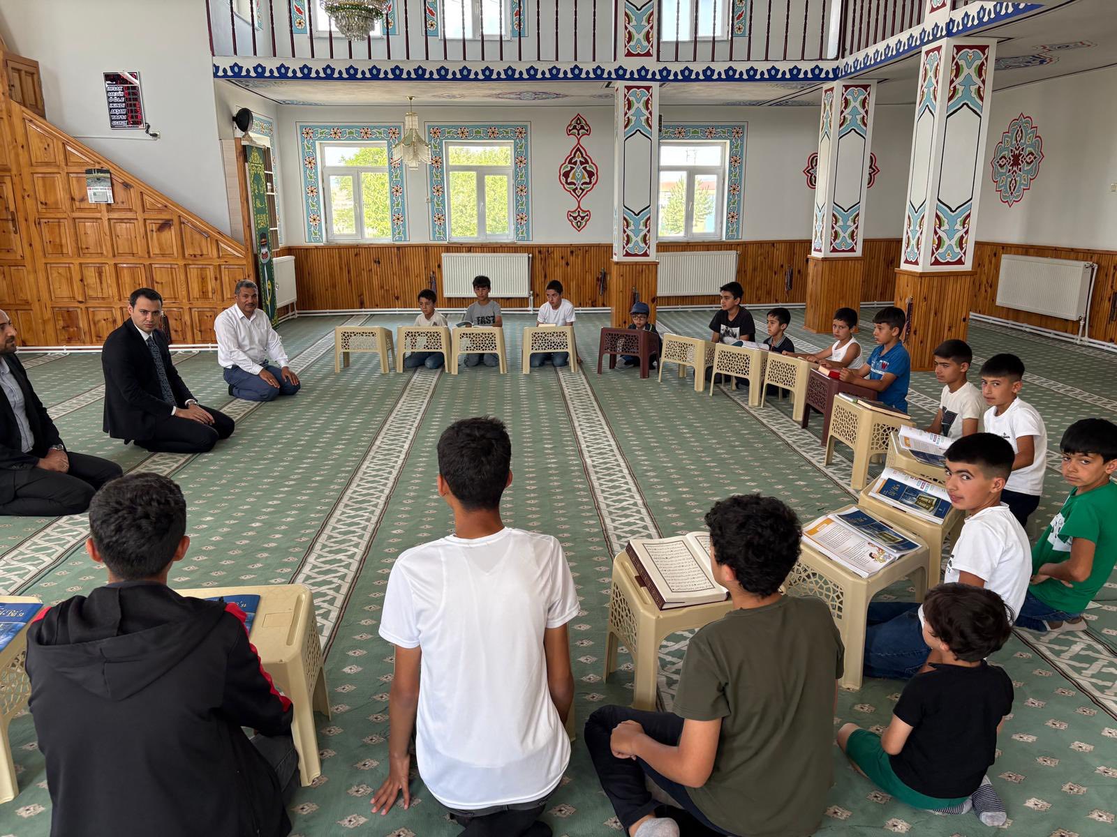 Kaymakam Semiz’den Yaz Kur’an Kursu öğrencilerine ziyaret