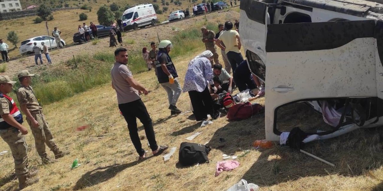 Bingöl’de feci kaza: 1 ölü, 6 yaralı