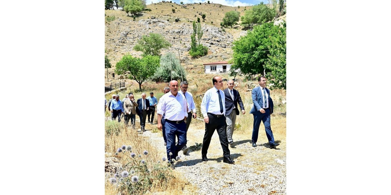 Geçit: "Sorunları ertelemiyoruz, çözüm üretiyoruz"