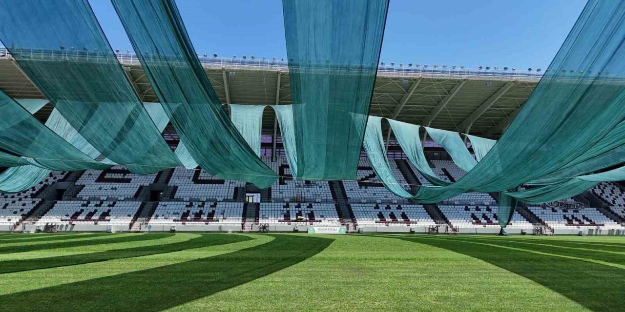 Elazığ Atatürk Stadyumunda ilkler deneniyor