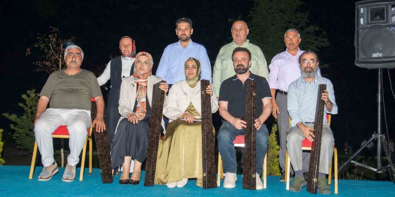 Ahlat’ta "Öykü Gecesi"