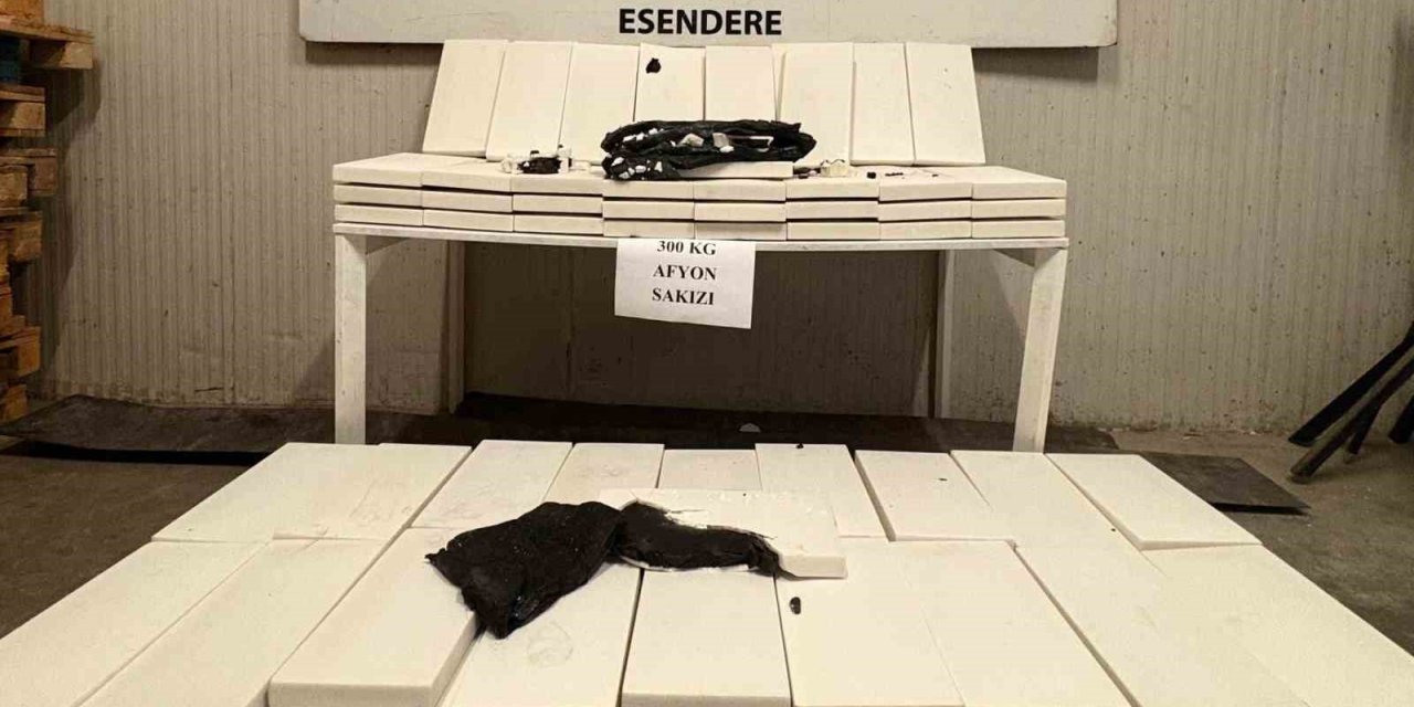 Esendere Gümrük Kapısı’nda 300 kilogram afyon sakızı ele geçirildi