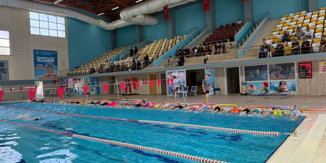 Muş’ta "yüzme bilmeyen kalmasın" projesi sürüyor