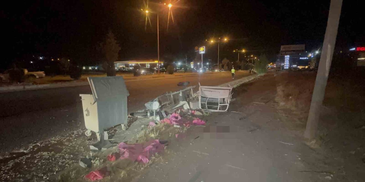 Elazığ’da otomobil ile elektrikli motosiklet çarpıştı: 2’si ağır 3 yaralı