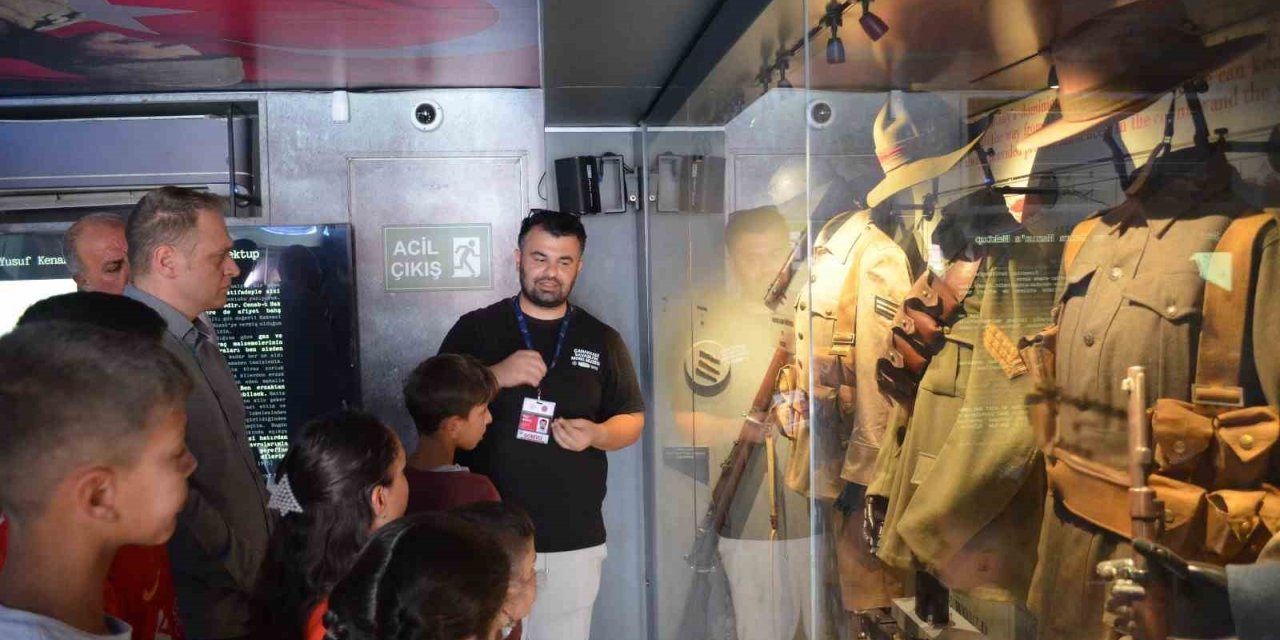 "Çanakkale Savaşları Mobil Müzesi" Bulanık’ta ziyarete açıldı