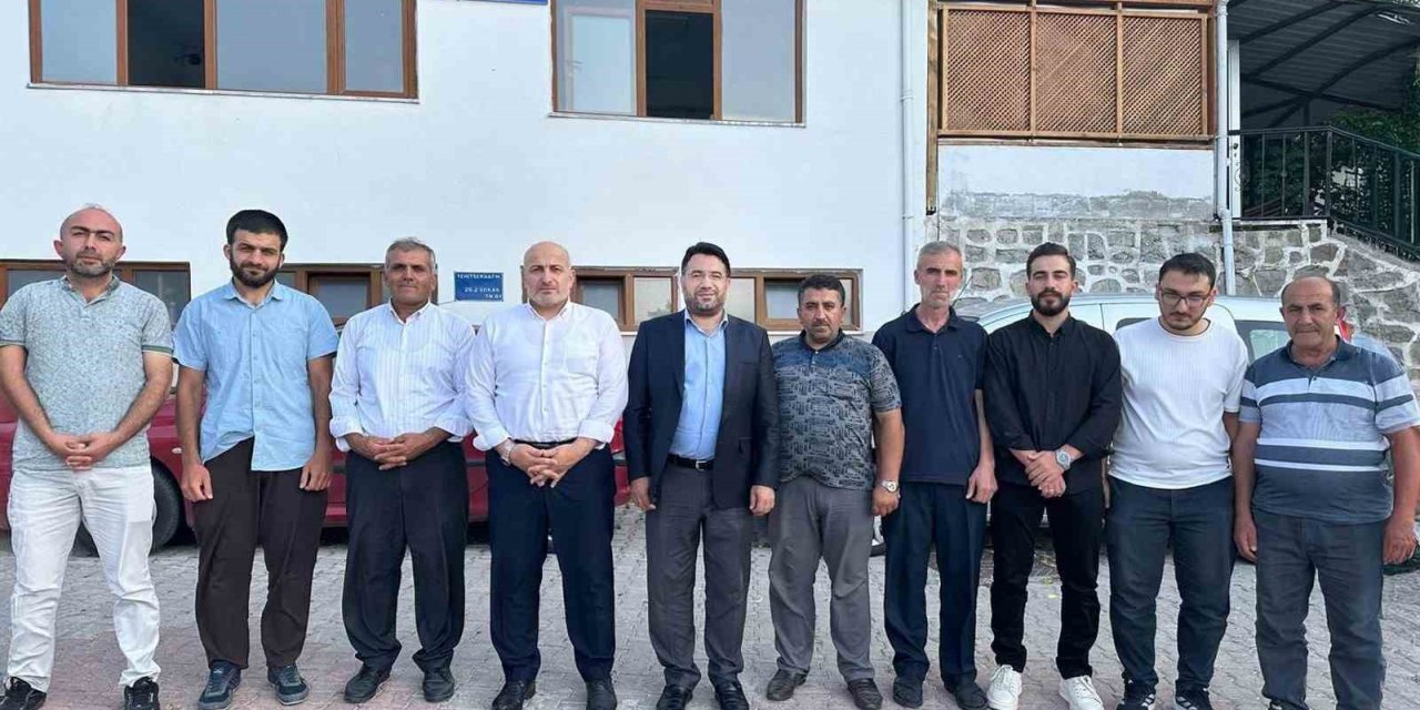 Erzincan’da Kitap Oku-Yorum Projesi kapsamında kitap müzakeresi yapıldı