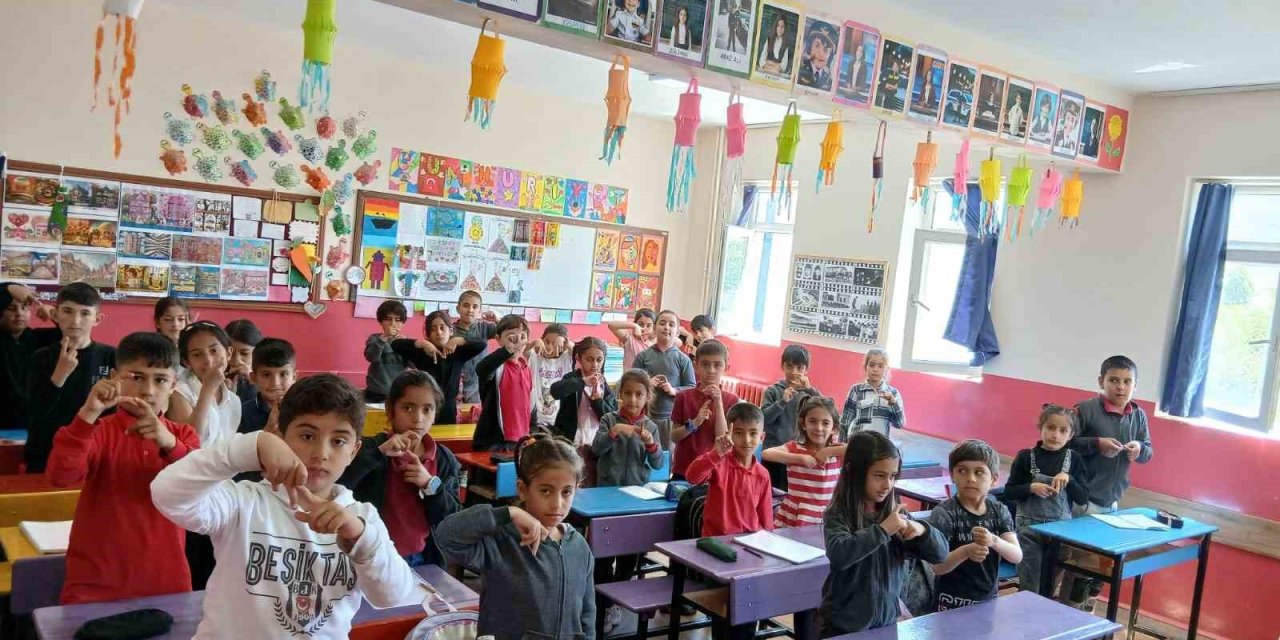 Van’dan 3 proje ’Maarifin Yüz Akı’ dergisinde yayınlandı