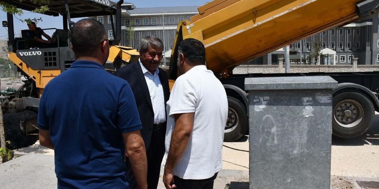 Patnos’ta asfalt çalışmaları başladı