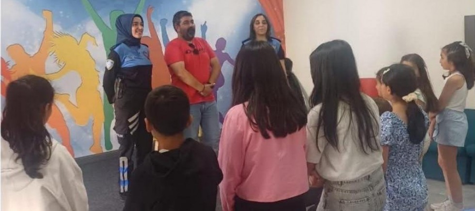 Kars'ta Yaratıcı Drama Kursu'na başladı