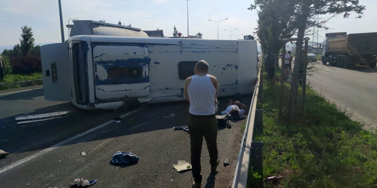 Erzurum’da devrilen servis aracındaki 6 kişi yaralandı