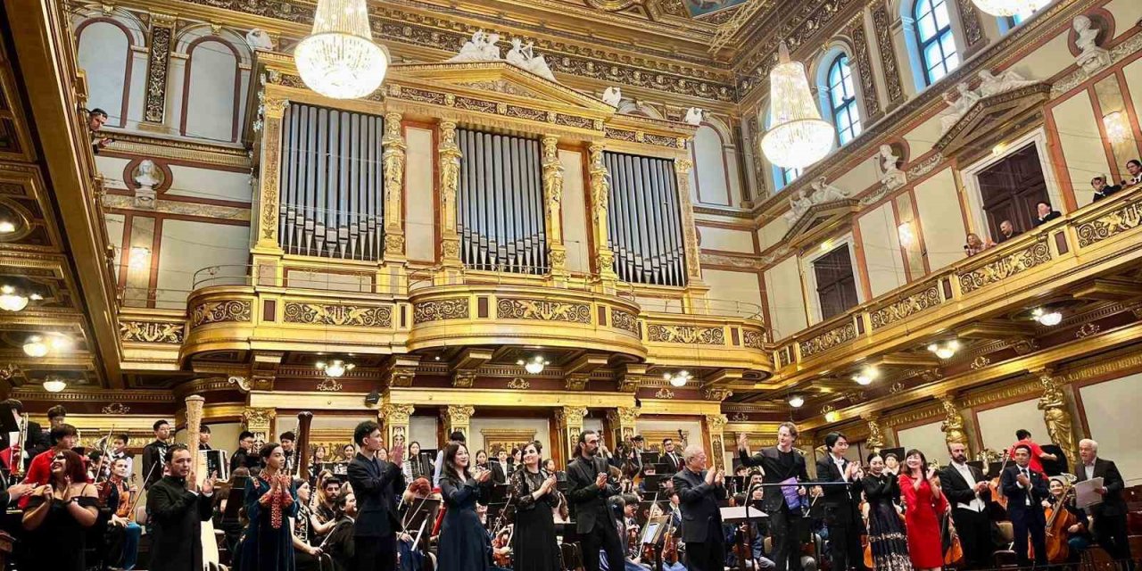 Van YYÜ Akademik Orkestrası Viyana’da sahne aldı