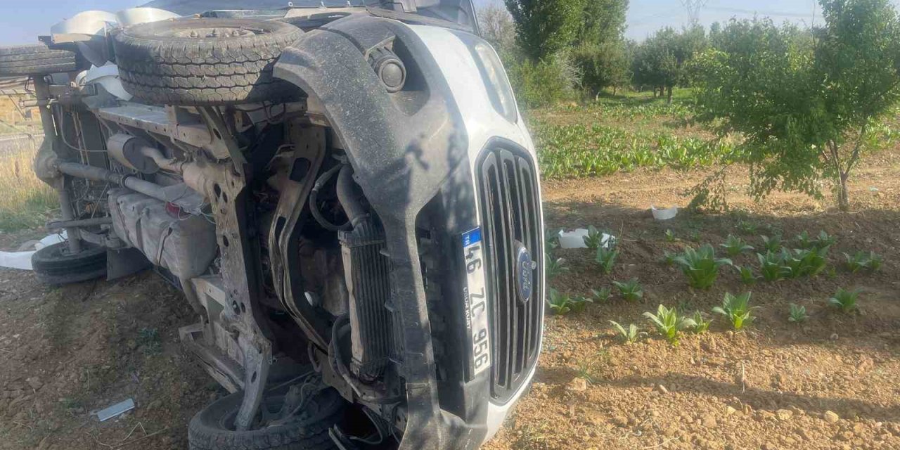 Otomobil ile kamyon çarpıştı: 1 yaralı