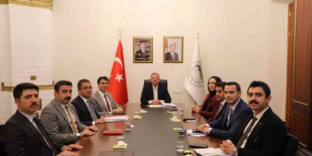Kars’ta kaymakamlar toplantısı gerçekleştirildi
