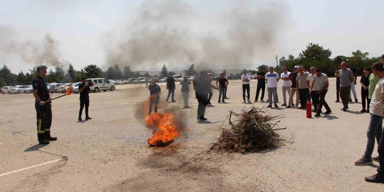 Elazığ’da sağlıkçılara yangın tatbikatı gerçekleştirildi