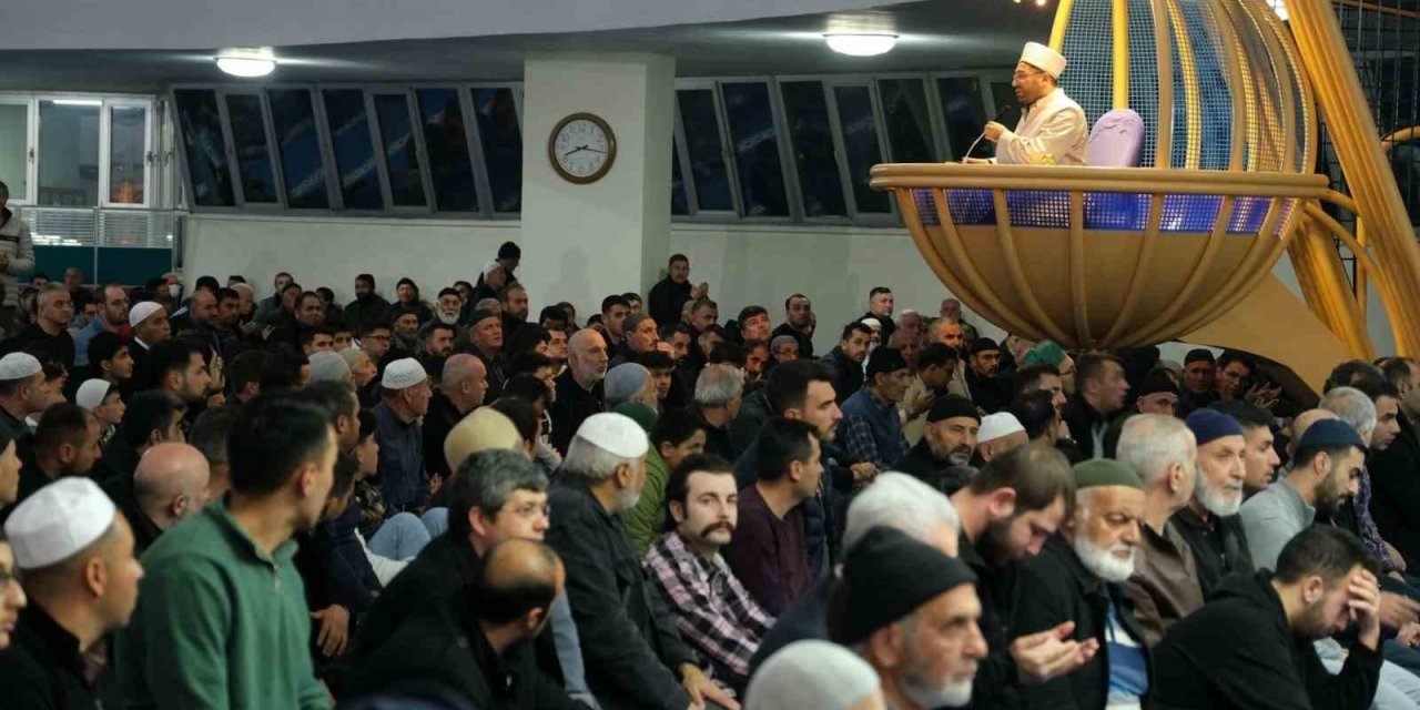 Erzincan’da kuraklık, doğal afetler ve şehitler için dualar edildi