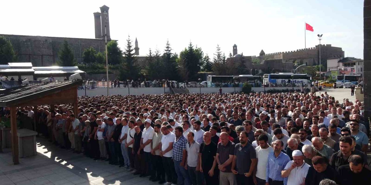 Taner Şancı ve Zafer Lömenler son yolculuğuna dualarla uğurlandı