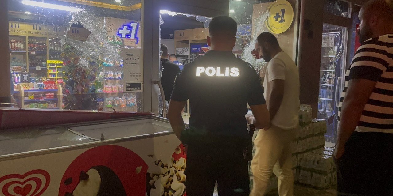 Erzincan’da alkollü şahıs işyerine saldırdı