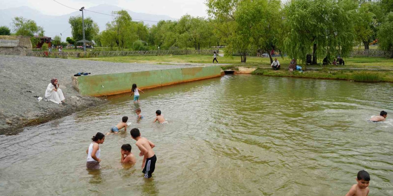 Hava sıcaklıkları mevsim normalleri üzerinde seyretmeye devam edecek