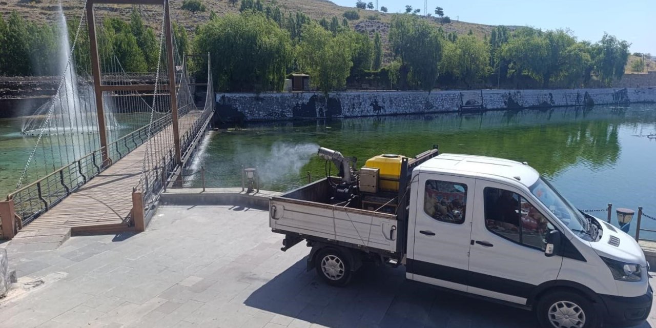Erzincan’da ilaçlama ekipleri iş başında