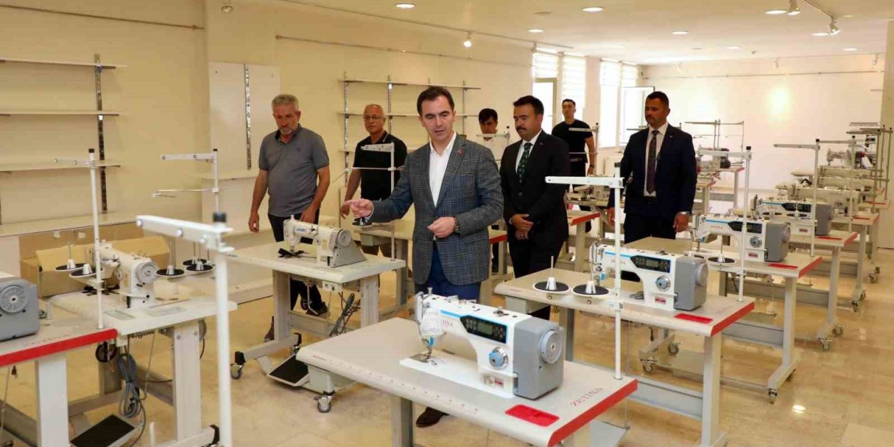 Vali Karkaya’dan Ahlat’ta ziyaretler