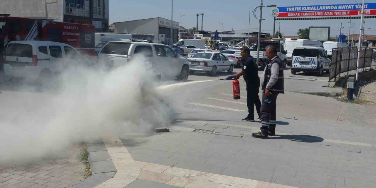 Malatya’da elektrik trafosunda yangın paniği
