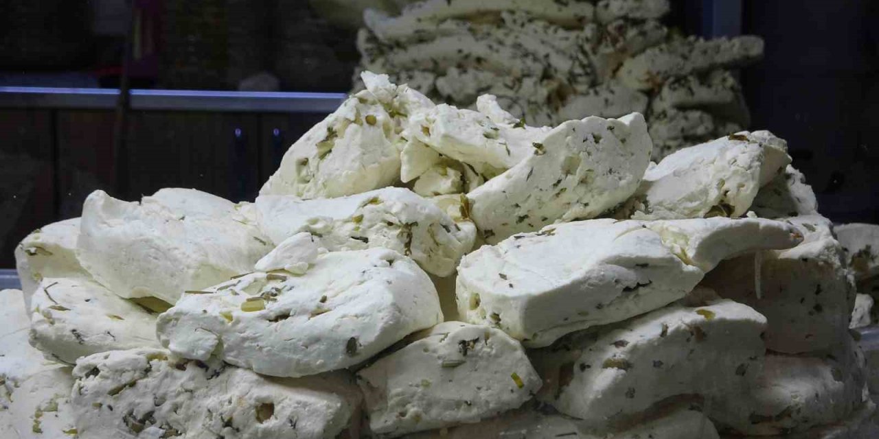 Van’da otlu peynirde tuz oranı dengeleniyor