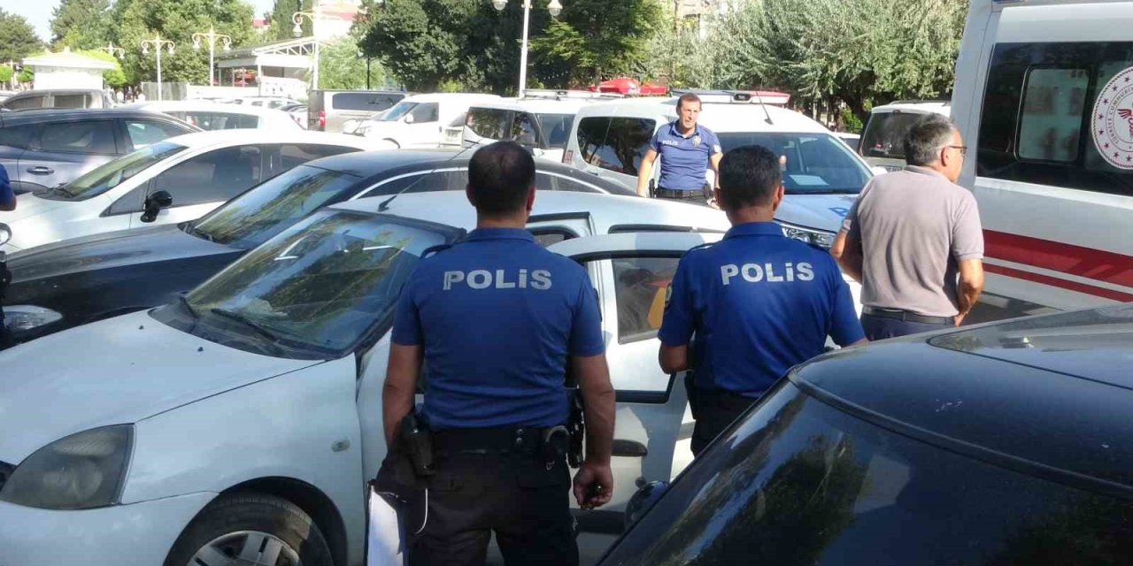 Malatya’da 70 yaşındaki adam park halindeki araçta ölü bulundu