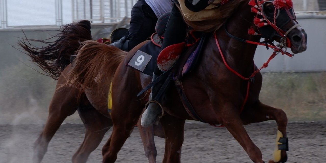 Erzurum’da bitmeyen cirit heyecanı
