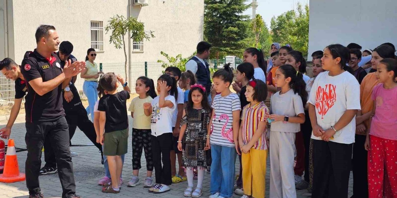 Büyükşehir Semt Konaklarında deprem ve yangın eğitimi