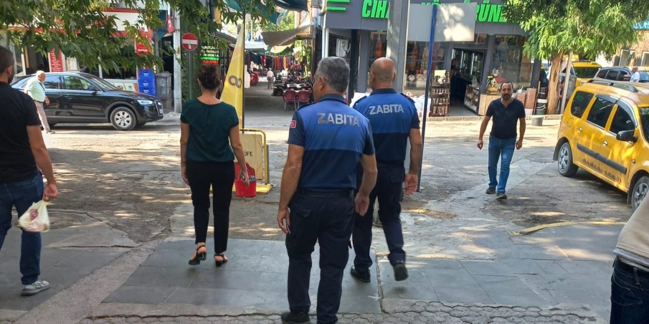 Tunceli’de kaldırım işgaline yönelik denetim: 9 esnafa para cezası