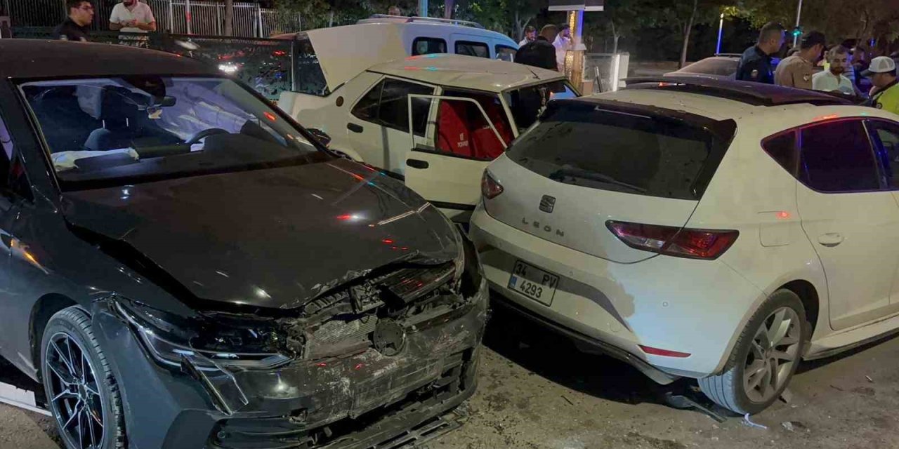 Elazığ’da zincirleme trafik kazası: 4 yaralı