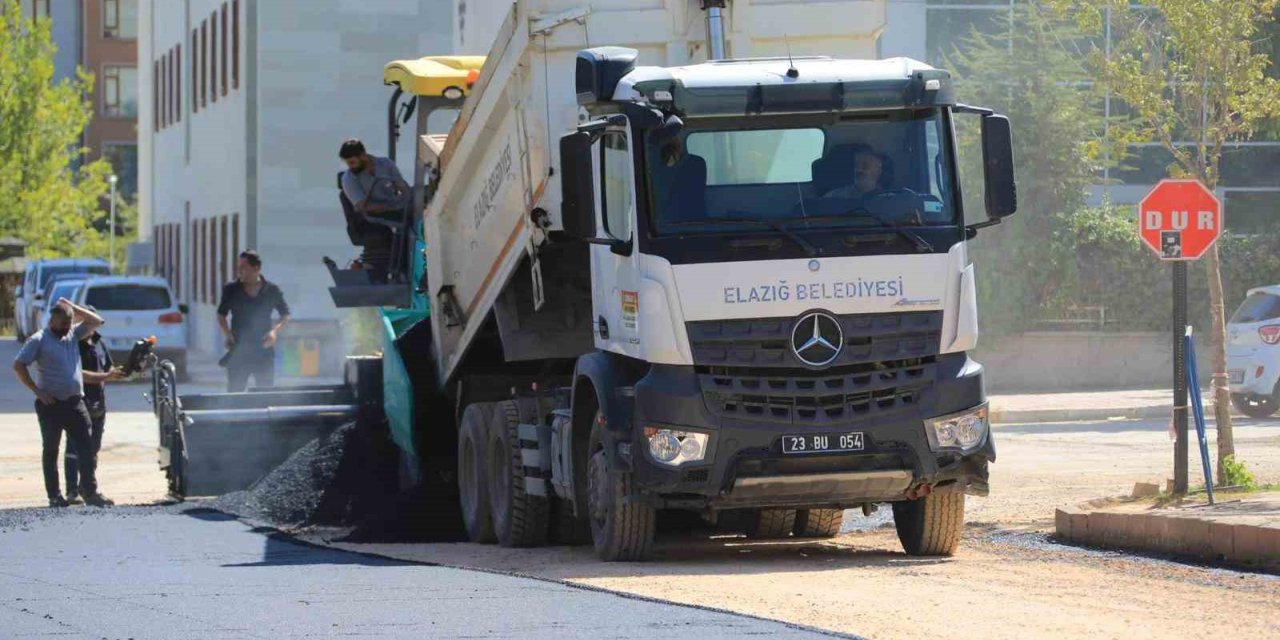 Elazığ’da asfalt seferberliği sürüyor