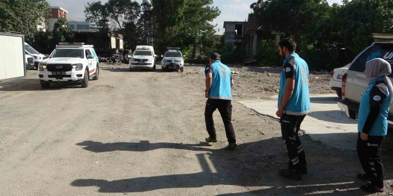 UMKE’nin sessiz kahramanları hayat kurtarmak için zamanla yarışıyor