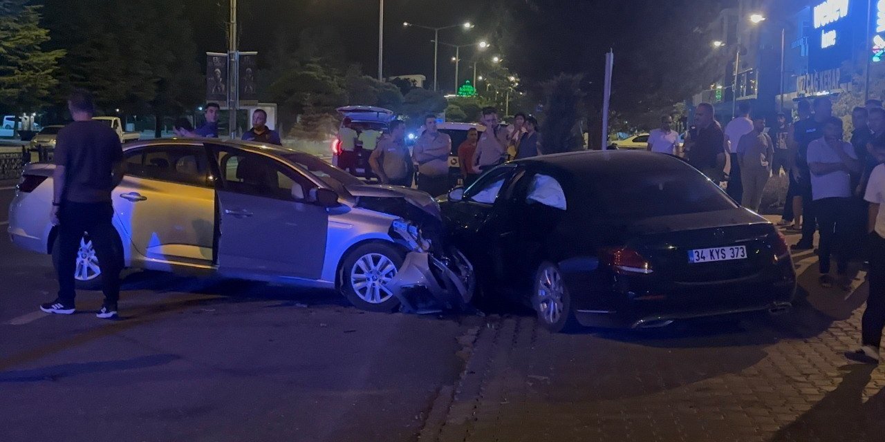 CHP Erzincan eski İl Başkanı kazada yaralandı