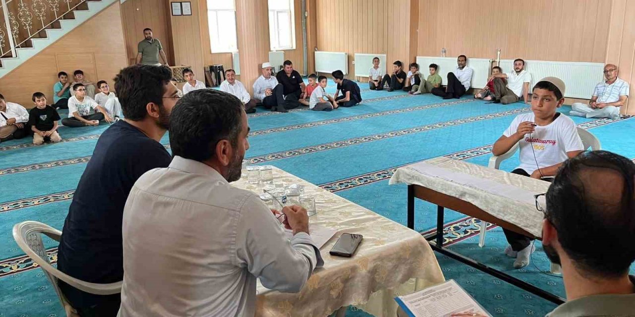 Yaz Kur’an Kursu öğrencileri arası ‘Hadis ve süre’ ezberleme yarışması düzenlendi