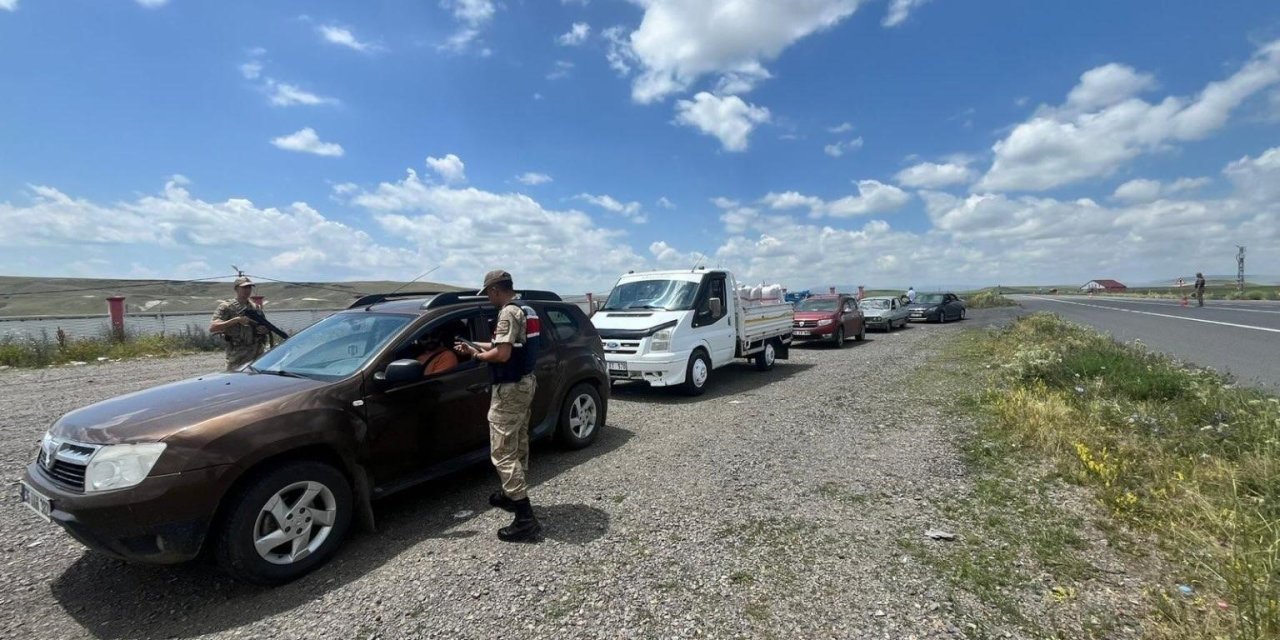 Kars’ta jandarmadan huzur ve güven uygulaması