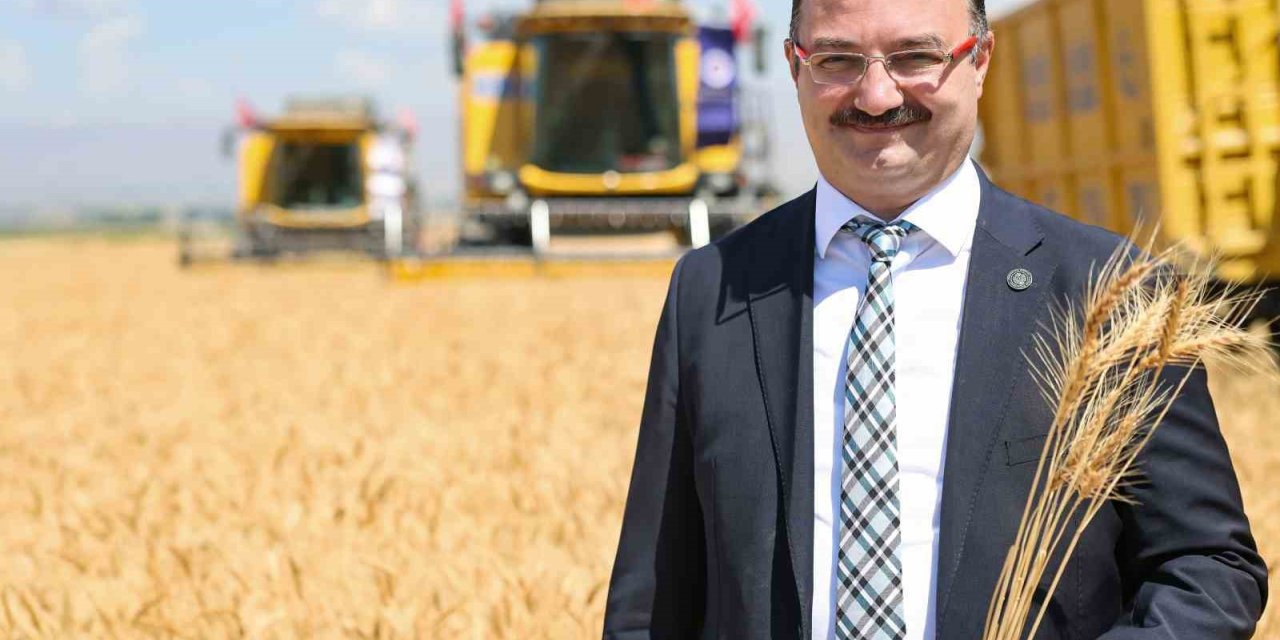 Rektör Hacımüftüoğlu: "Tarım, geleceğe umut ekmektir"