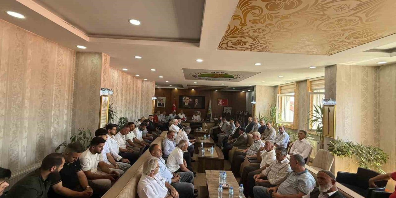 Eleşkirt’te iki aile arasındaki husumet son buldu