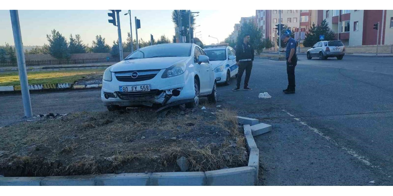 Direksiyon başında kalp krizi geçiren sürücü hayatını kaybetti