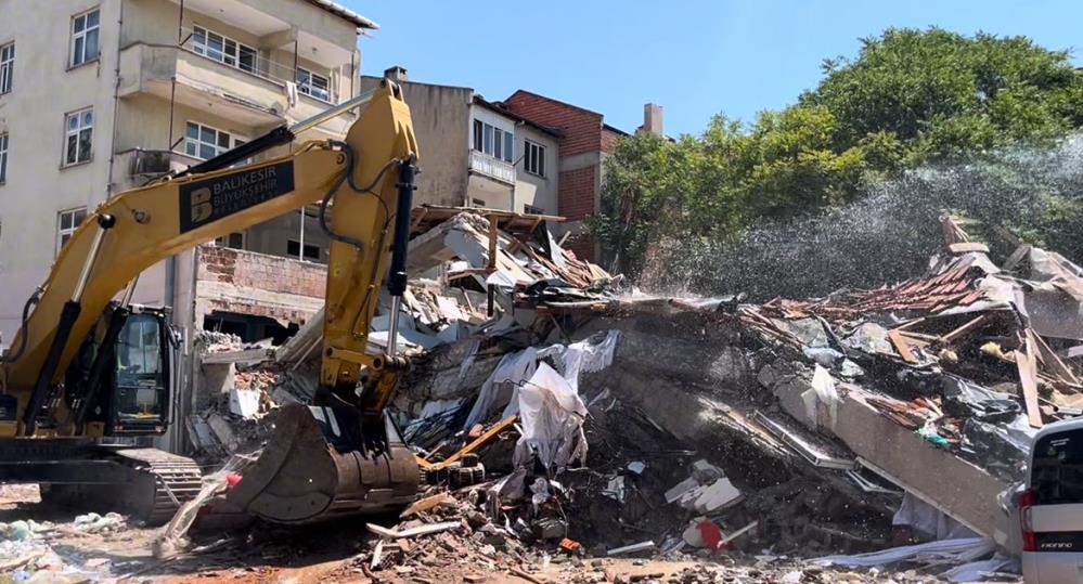 Depremin Ardından Bilgi Kirliliği Uyarısı!