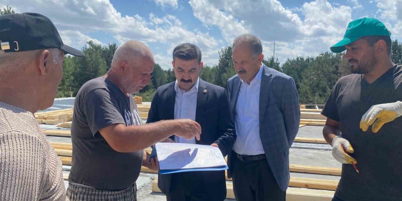 Arpaçay’da Kütük Evin yapımına başladı