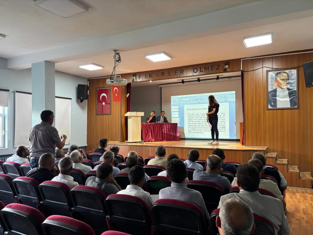 Susuz’da Mera Kanunu ve Köy Kanunu bilgilendirme toplantısı yapıldı