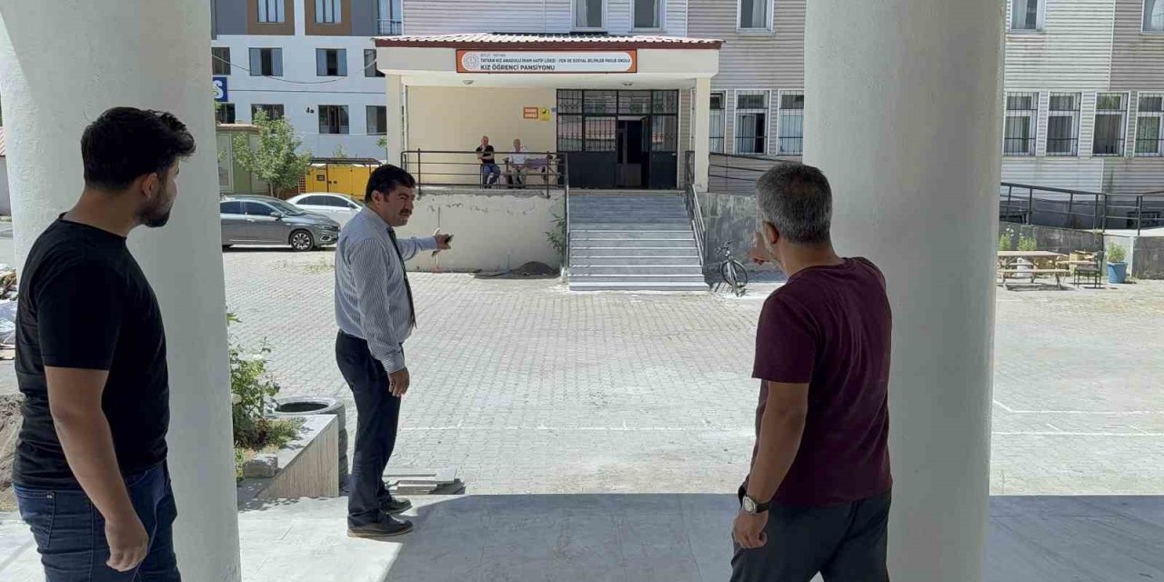 Tatvan’da okullar yeni eğitim-öğretim yılına hazırlanıyor