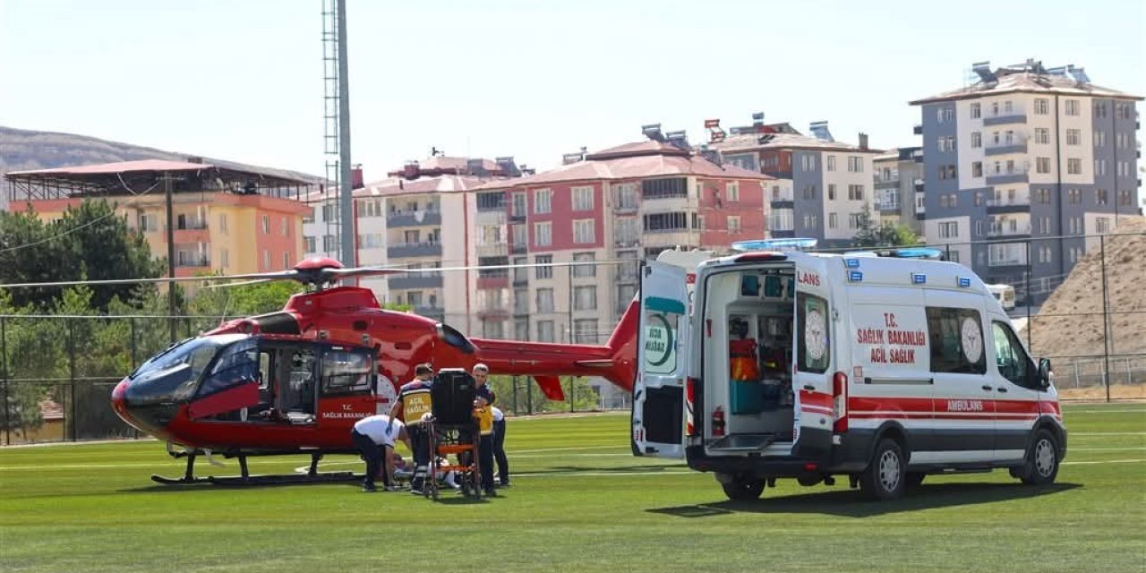 Malatya’da ambulans helikopter 80 yaşındaki hasta için havalandı
