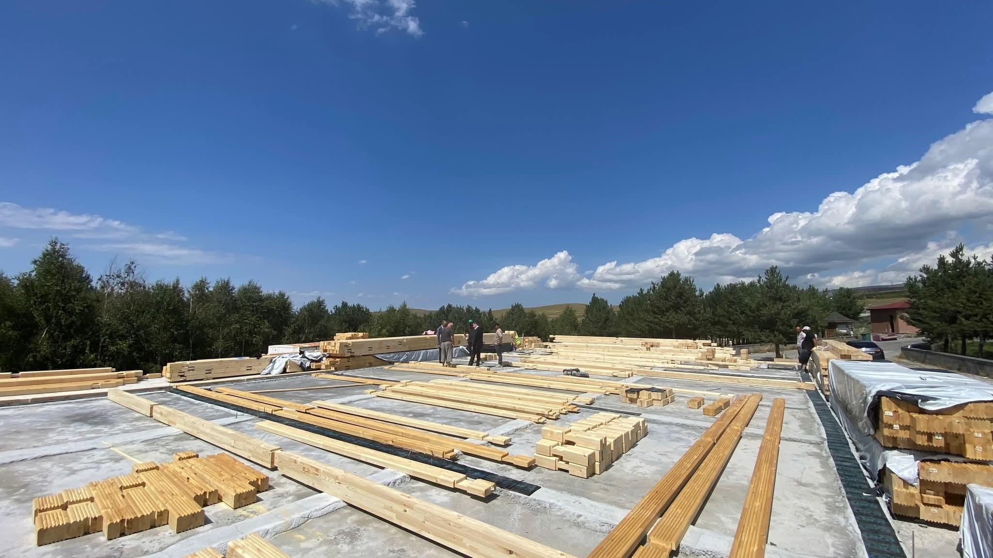 Arpaçay Kütük Ev Projesi’nde çalışmalar hız kazandı