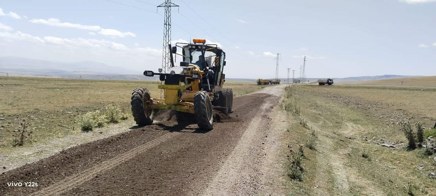 Köylerde kumlama çalışmaları aralıksız sürüyor