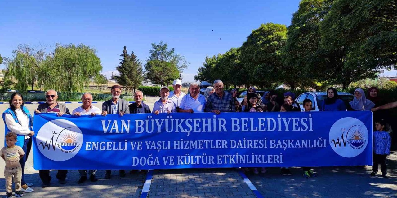 Yaşlı bireyler piknik etkinliği ile unutulmaz bir gün geçirdi