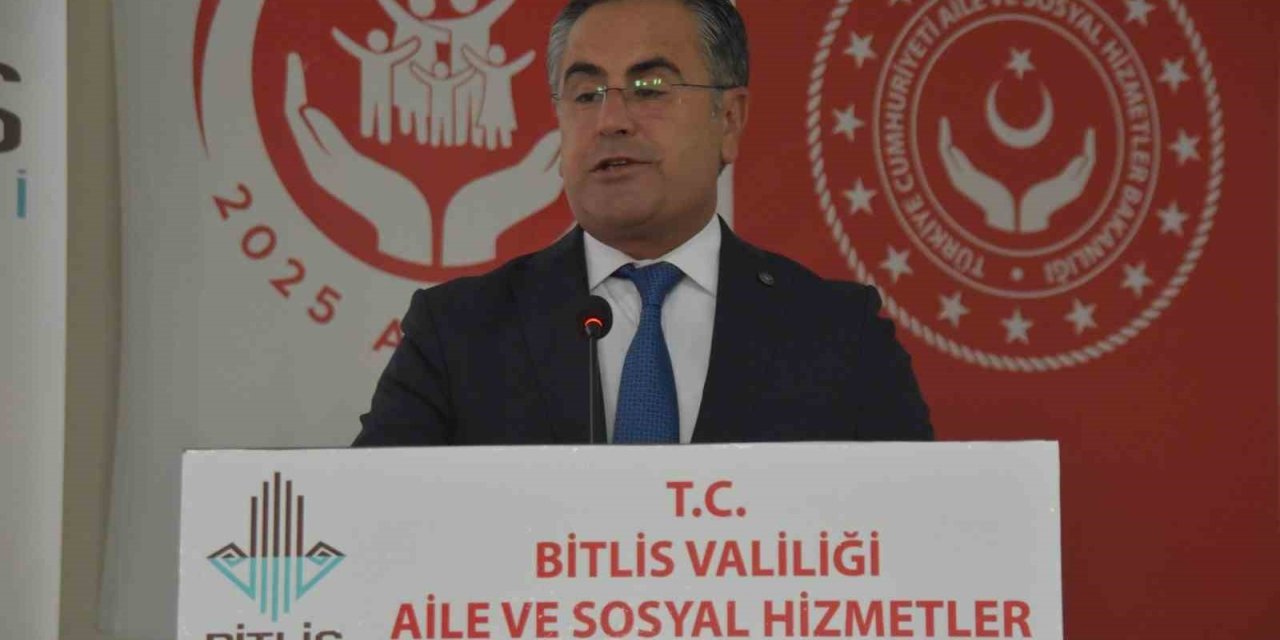 Bitlis’te "İl Yaşlılık Çalıştayı" düzenlendi
